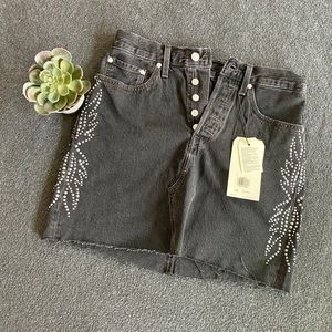 NWT Levi High-Rise Studded Button Fly Skirt